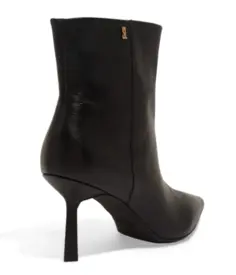 Bota Couro Soft Cano Curto Bico Fino