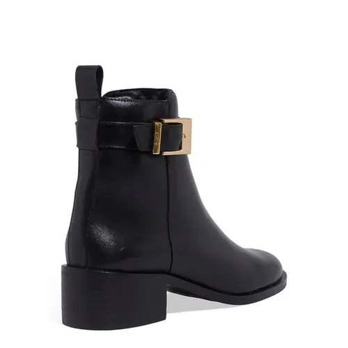 Bota Couro Fivela