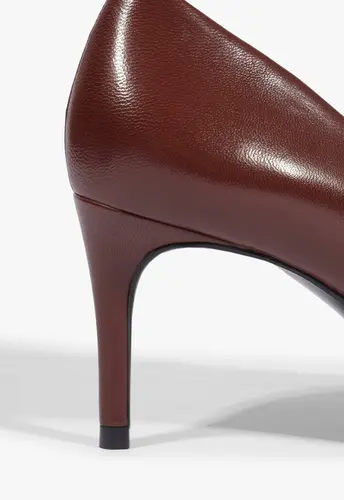 Scarpin Lena Low Couro