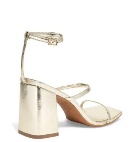 SANDALIA COURO SALTO BLOCO