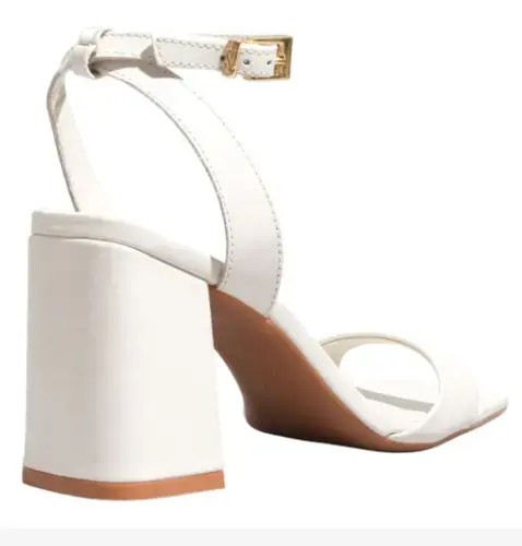 SANDALIA MILANO