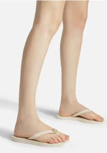 CHINELO QUADRADO COM ADORNO