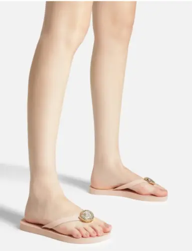 CHINELO COM ADORNO